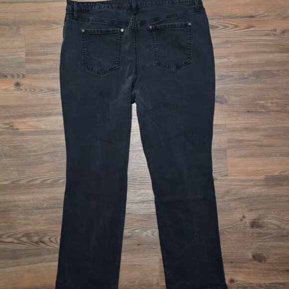 Gloria Vanderbilt straight jeans - Picture 2 of 3